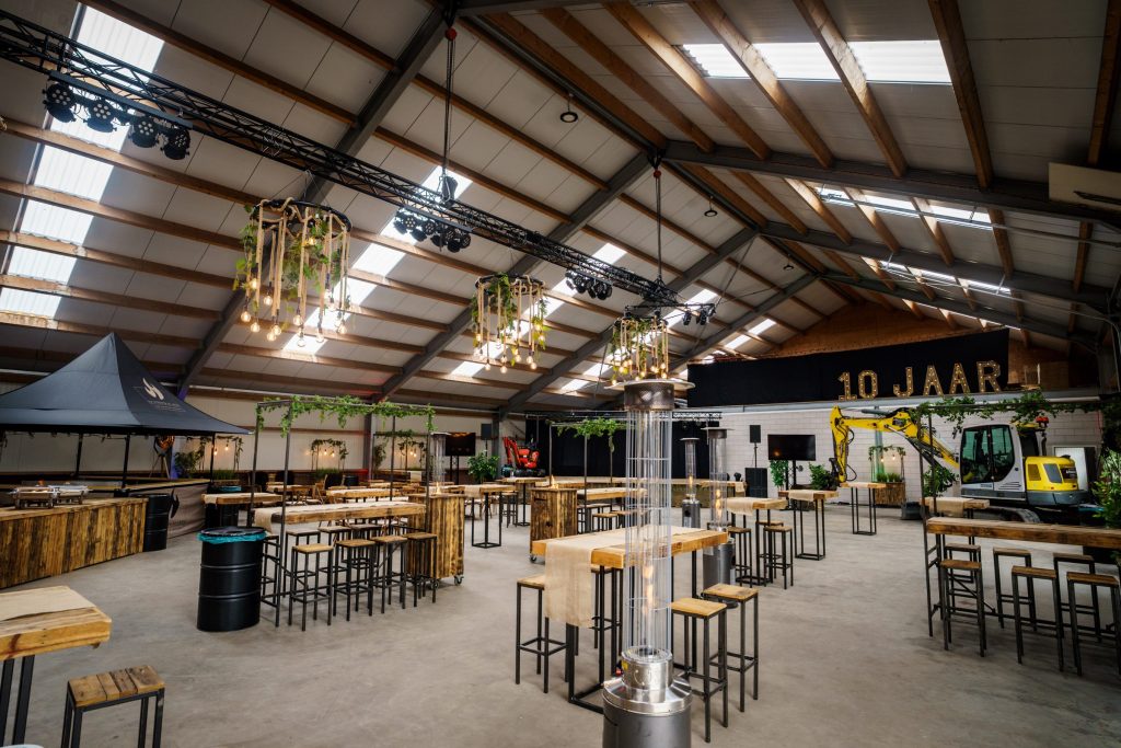 Bedrijfsfotografie voor Imagine Event en Partyverhuur: verhuurmateriaal en sfeer op locatie