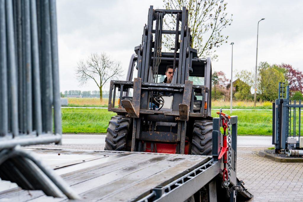Bedrijfsfotografie voor Imagine Event en Partyverhuur: verhuurmateriaal en sfeer op locatie