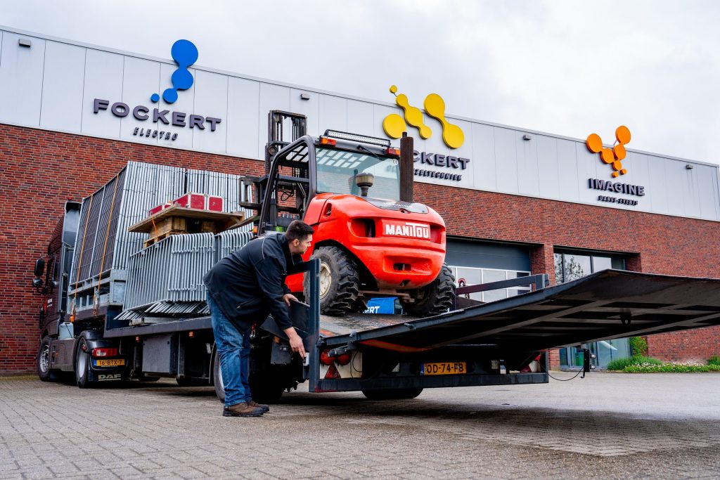 Bedrijfsfotografie voor Imagine Event en Partyverhuur: verhuurmateriaal en sfeer op locatie