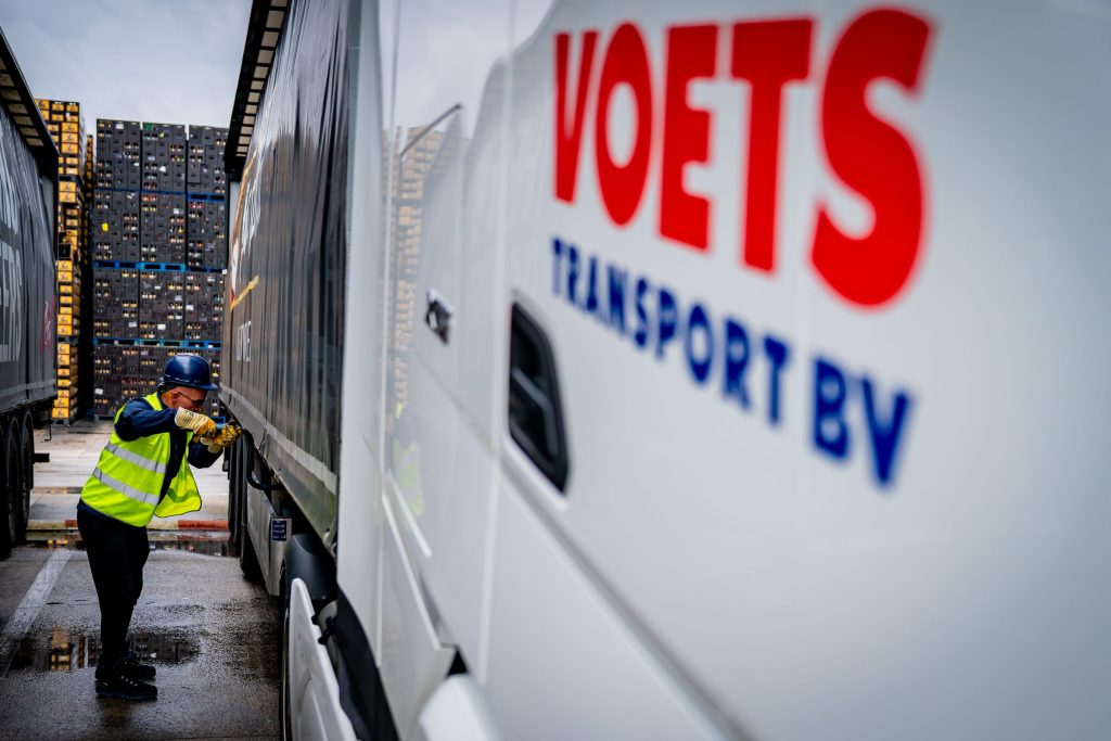 Bedrijfsfotografie voor Voets Transport in Eersel: wagenpark en werk in de praktijk