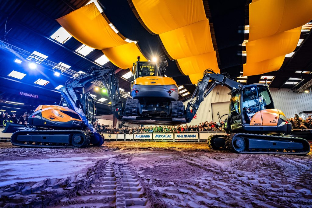 Evenementfotografie tijdens de open dagen voor het 50-jarig jubileum van Ahlmann Nederland