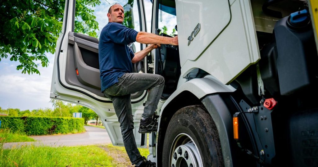 Eigen beeld en een hero video voor de website van Voets Transport