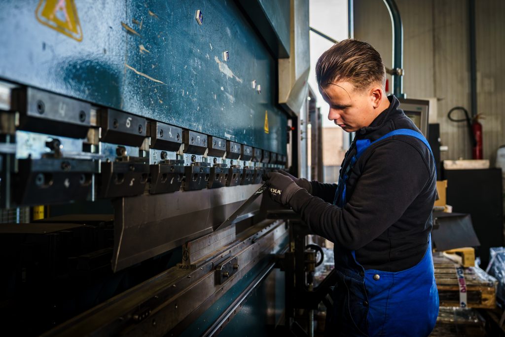 Zakelijke beeldbank fotografie voor metaalbedrijf door fotograaf Jurgen Versteeg
