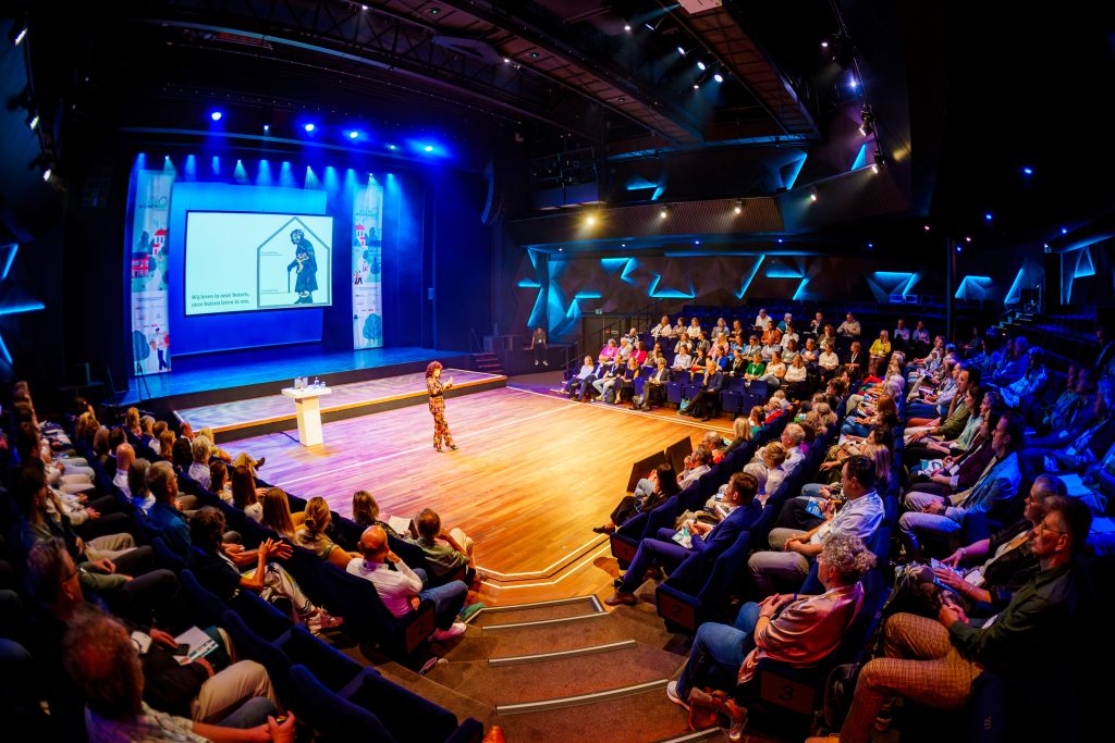 Fotografie ZorgSaamWonen Congres in Bussum plenair